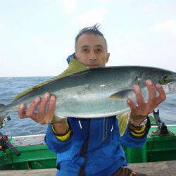 真祐丸 (しんゆうまる) 釣果