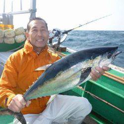 真祐丸 (しんゆうまる) 釣果