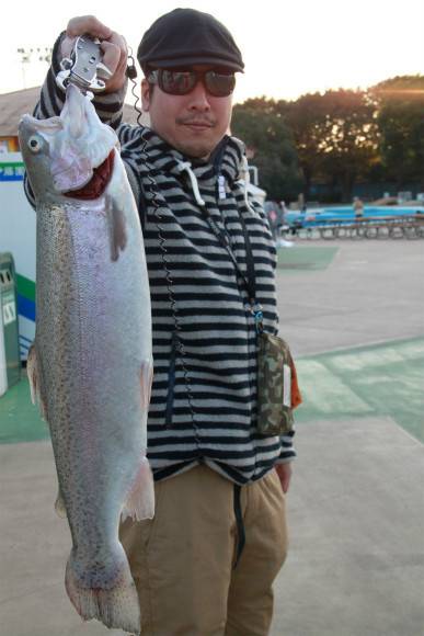 としまえんフィッシングエリア 釣果