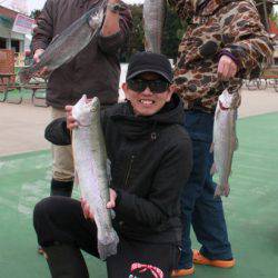 としまえんフィッシングエリア 釣果