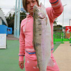 としまえんフィッシングエリア 釣果