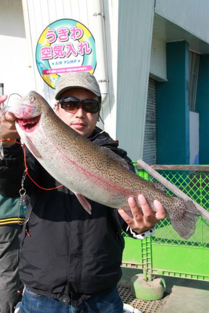 としまえんフィッシングエリア 釣果