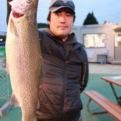 としまえんフィッシングエリア 釣果