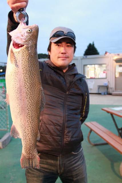 としまえんフィッシングエリア 釣果