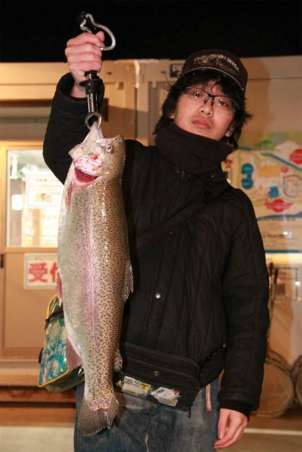 としまえんフィッシングエリア 釣果