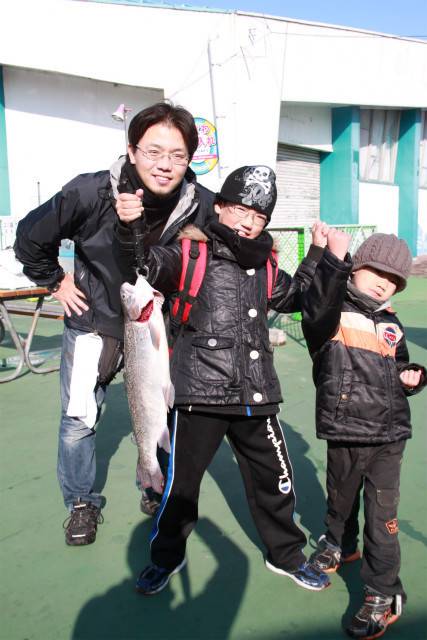 としまえんフィッシングエリア 釣果