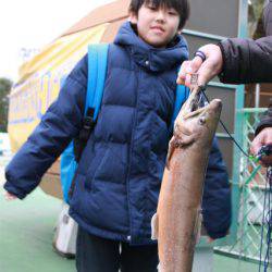 としまえんフィッシングエリア 釣果