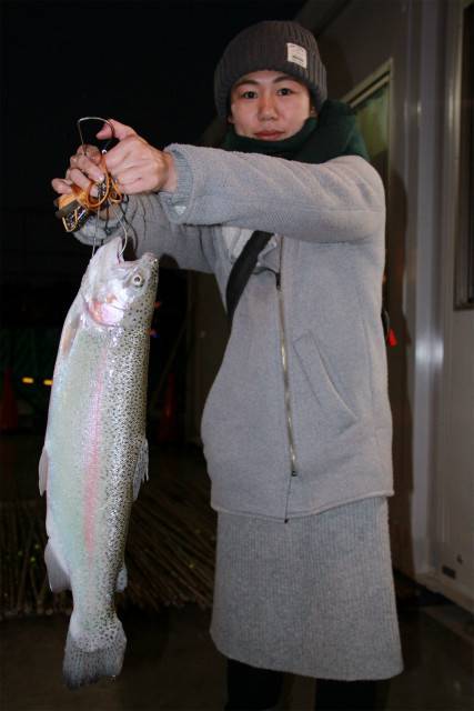 としまえんフィッシングエリア 釣果