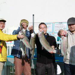 としまえんフィッシングエリア 釣果