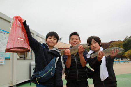 としまえんフィッシングエリア 釣果