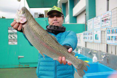 としまえんフィッシングエリア 釣果