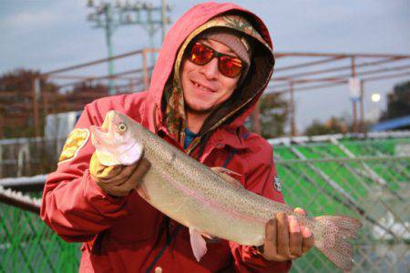 としまえんフィッシングエリア 釣果