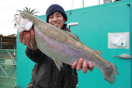 としまえんフィッシングエリア 釣果