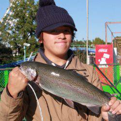 としまえんフィッシングエリア 釣果