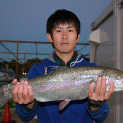 としまえんフィッシングエリア 釣果