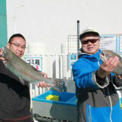 としまえんフィッシングエリア 釣果