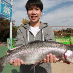 としまえんフィッシングエリア 釣果