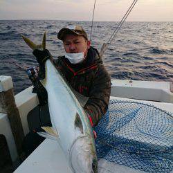 エンペラー 釣果