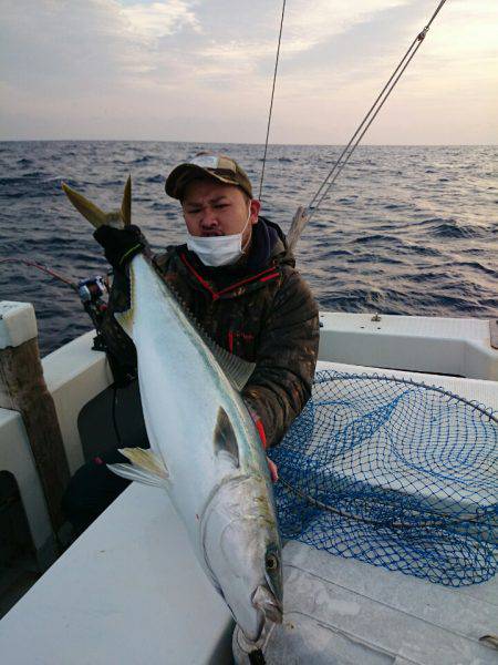 エンペラー 釣果