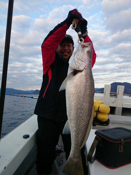 エンペラー 釣果