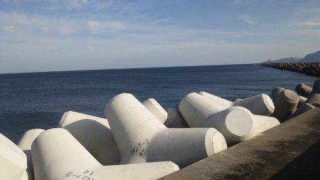 爆風の中・・・