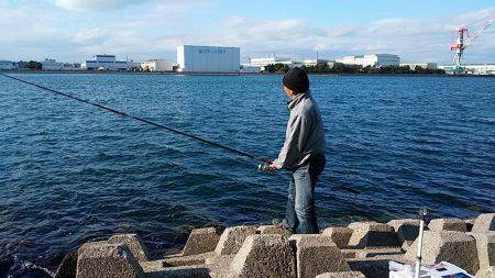 サイズ釣果共に少し落ち始めました