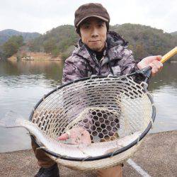 フィッシングレイクたかみや 釣果