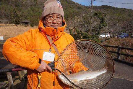 フィッシングレイクたかみや 釣果