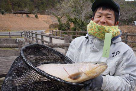 フィッシングレイクたかみや 釣果