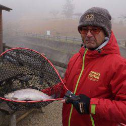 フィッシングレイクたかみや 釣果