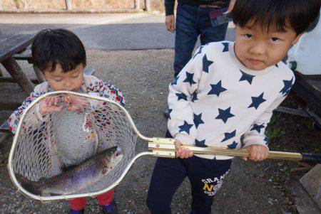 フィッシングレイクたかみや 釣果
