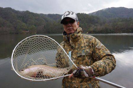 フィッシングレイクたかみや 釣果