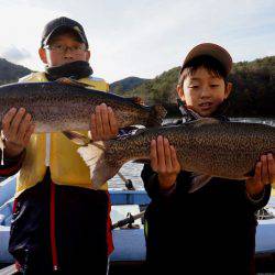 フィッシングレイクたかみや 釣果