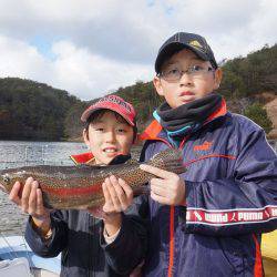 フィッシングレイクたかみや 釣果