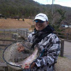 フィッシングレイクたかみや 釣果