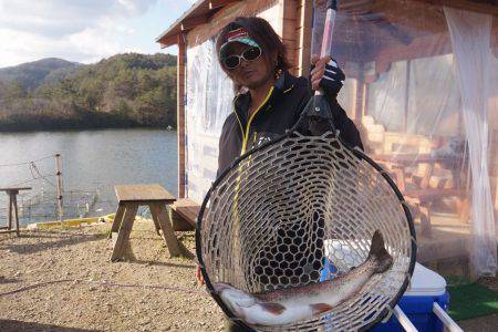 フィッシングレイクたかみや 釣果