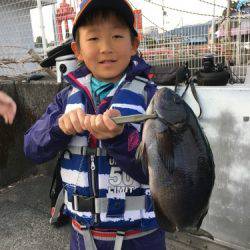 鵜来島家本渡船 釣果