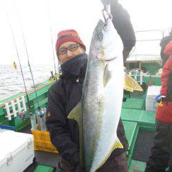 真祐丸 (しんゆうまる) 釣果