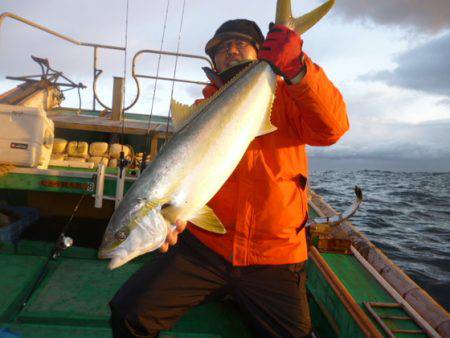 真祐丸 (しんゆうまる) 釣果
