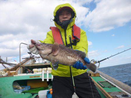 真祐丸 (しんゆうまる) 釣果