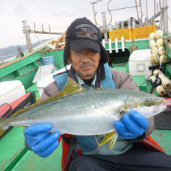真祐丸 (しんゆうまる) 釣果
