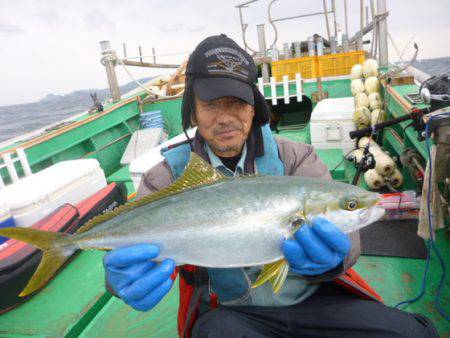 真祐丸 (しんゆうまる) 釣果