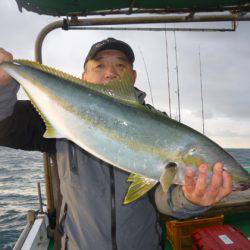 真祐丸 (しんゆうまる) 釣果