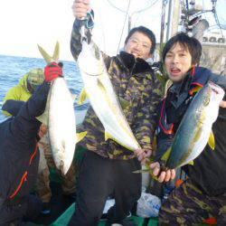 真祐丸 （しんゆうまる） 釣果