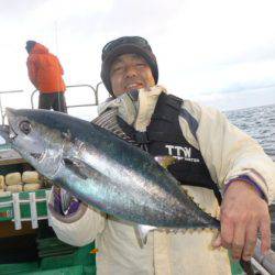 真祐丸 (しんゆうまる) 釣果