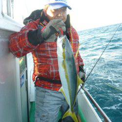 真祐丸 （しんゆうまる） 釣果