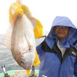 真祐丸 (しんゆうまる) 釣果