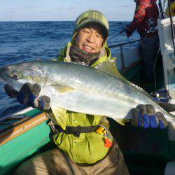 真祐丸 （しんゆうまる） 釣果