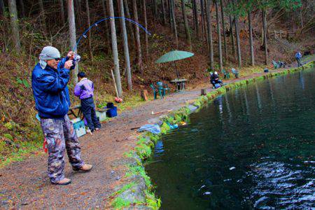小菅トラウトガーデン 釣果