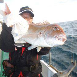真祐丸 (しんゆうまる) 釣果